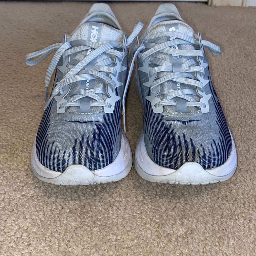 Hoka carbon x-spe. Men’s size 9.5.